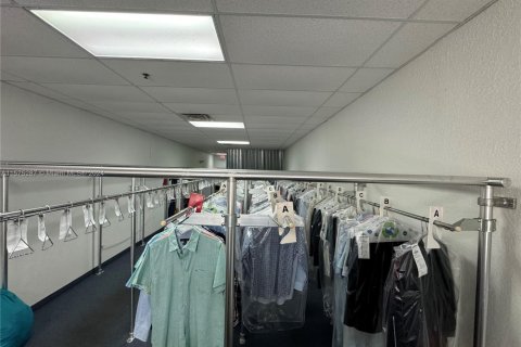 Propiedad comercial en venta en Miramar, Florida № 1860221 - foto 4
