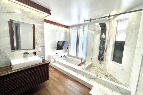 Casa en venta en Apopka, Florida, 3 dormitorios, 185.9 m2 № 1842131 - foto 4