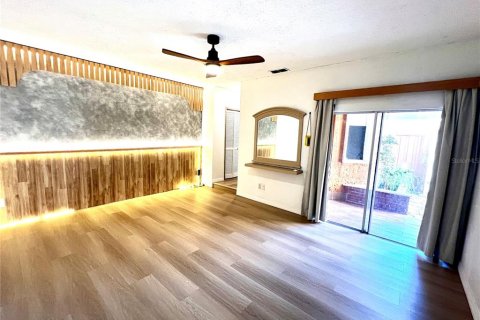 Casa en venta en Apopka, Florida, 3 dormitorios, 185.9 m2 № 1842131 - foto 10