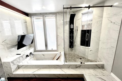 Casa en venta en Apopka, Florida, 3 dormitorios, 185.9 m2 № 1842131 - foto 6