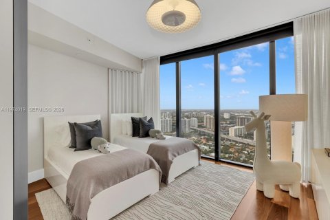 Condo in Sunny Isles Beach, Florida, 4 bedrooms № 2033699 - photo 30