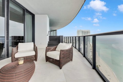 Condo in Sunny Isles Beach, Florida, 4 bedrooms № 2033699 - photo 5