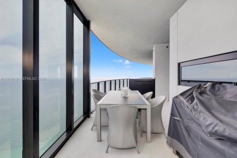 Condo in Sunny Isles Beach, Florida, 4 bedrooms № 2033699 - photo 8