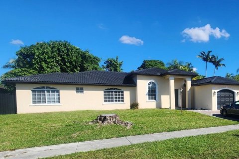 Casa en Miami, Florida 3 dormitorios № 1971026