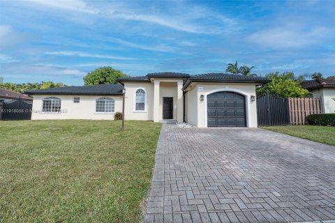 Casa en alquiler en Miami, Florida, 3 dormitorios № 1971026 - foto 15