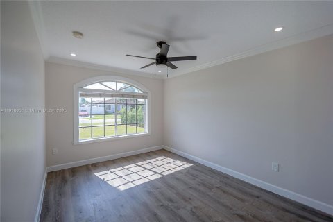 Casa en alquiler en Miami, Florida, 3 dormitorios № 1971026 - foto 17