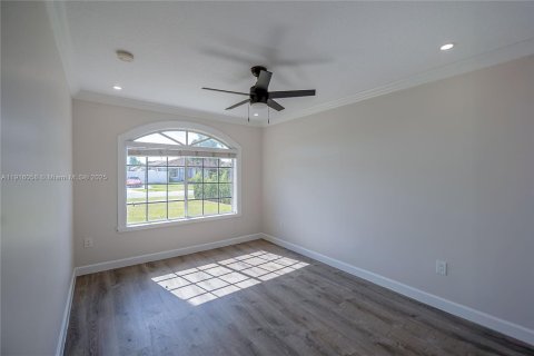 Casa en alquiler en Miami, Florida, 3 dormitorios № 1971026 - foto 16