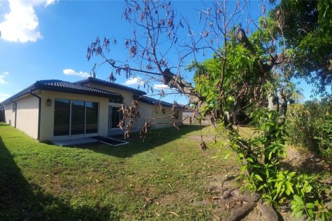 Casa en alquiler en Miami, Florida, 3 dormitorios № 1971026 - foto 3