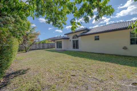 Casa en alquiler en Miami, Florida, 3 dormitorios № 1971026 - foto 25