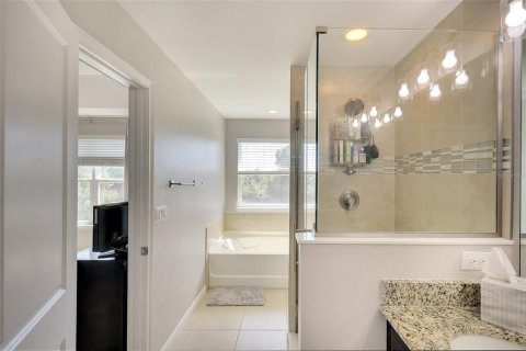 Adosado en venta en Bradenton, Florida, 3 dormitorios, 145.3 m2 № 2396514 - foto 19