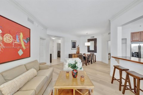 Condo in Aventura, Florida, 2 bedrooms  № 1401693 - photo 12