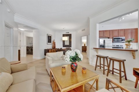 Condo in Aventura, Florida, 2 bedrooms  № 1401693 - photo 11