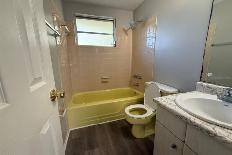 House in Englewood, Florida 2 bedrooms, 73.58 sq.m. № 1901162 - photo 10