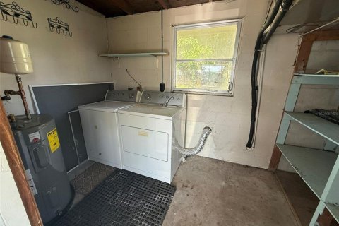 House in Englewood, Florida 2 bedrooms, 73.58 sq.m. № 1901162 - photo 12