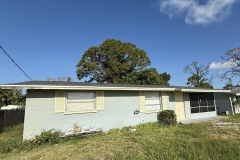 House in Englewood, Florida 2 bedrooms, 73.58 sq.m. № 1901162 - photo 2