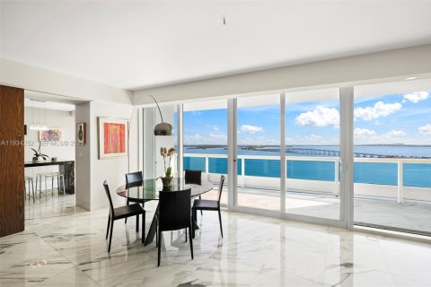 Copropriété à vendre à Miami, Floride: 2 chambres, 239.69 m2 № 1992551 - photo 4
