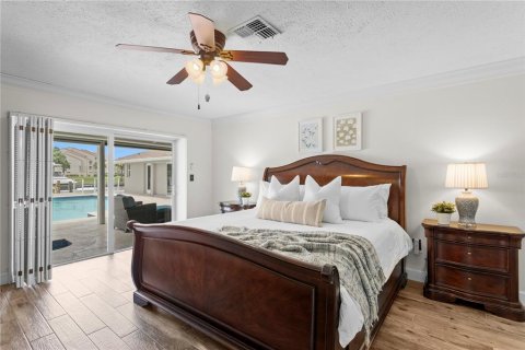 Casa en venta en Gulfport, Florida, 4 dormitorios, 271.74 m2 № 1774778 - foto 24