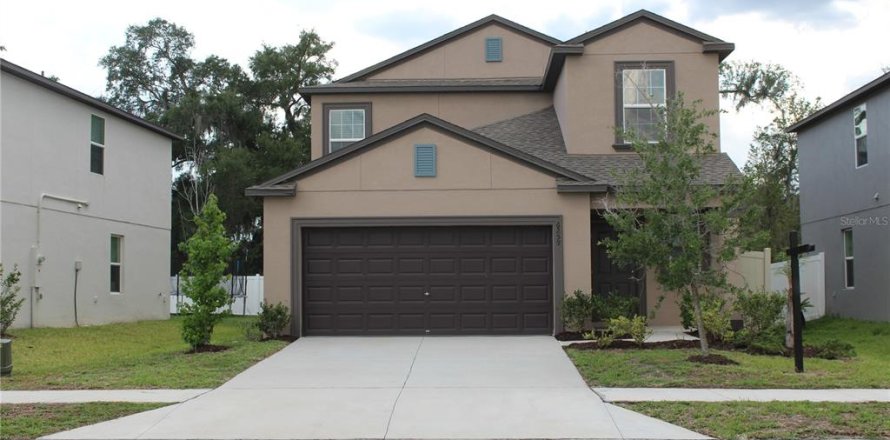 Casa en Zephyrhills, Florida 5 dormitorios, 221.94 m2 № 2167884
