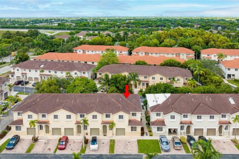Купить таунхаус в Майами-Гарденс, Флорида 4 спальни, 156.91м2, № 2009574 - фото 21