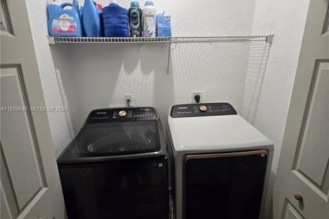 Купить таунхаус в Майами-Гарденс, Флорида 4 спальни, 156.91м2, № 2009574 - фото 18