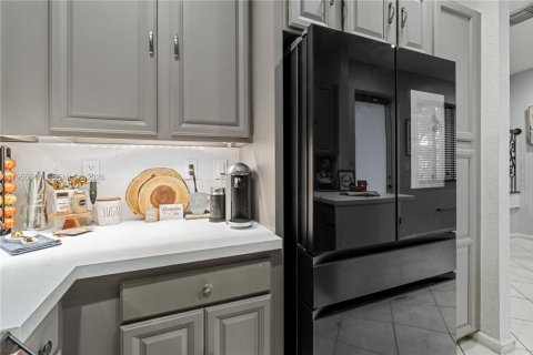 Купить таунхаус в Майами-Гарденс, Флорида 4 спальни, 156.91м2, № 2009574 - фото 5