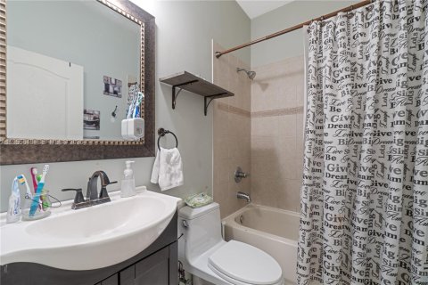 Купить таунхаус в Майами-Гарденс, Флорида 4 спальни, 156.91м2, № 2009574 - фото 9