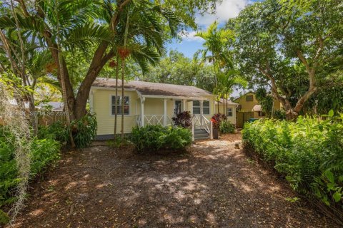 House in Miami, Florida 3 bedrooms, 93.83 sq.m. № 2065411 - photo 7