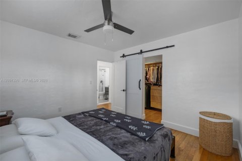 House in Miami, Florida 3 bedrooms, 93.83 sq.m. № 2065411 - photo 21