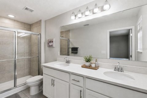 Adosado en venta en Kissimmee, Florida, 3 dormitorios, 163.69 m2 № 2123555 - foto 18