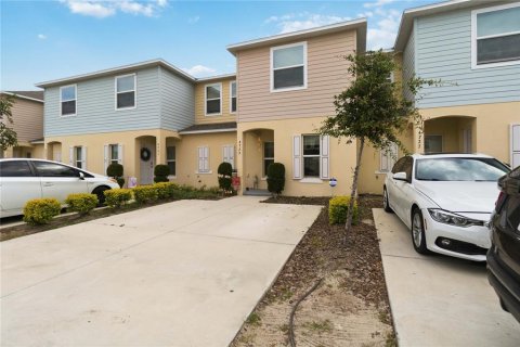 Adosado en venta en Kissimmee, Florida, 3 dormitorios, 163.69 m2 № 2123555 - foto 5
