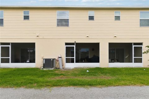 Adosado en venta en Kissimmee, Florida, 3 dormitorios, 163.69 m2 № 2123555 - foto 26