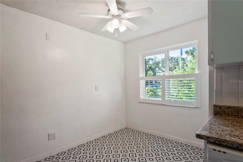 Casa en alquiler en Clearwater, Florida, 3 dormitorios, 130.81 m2 № 1903438 - foto 12