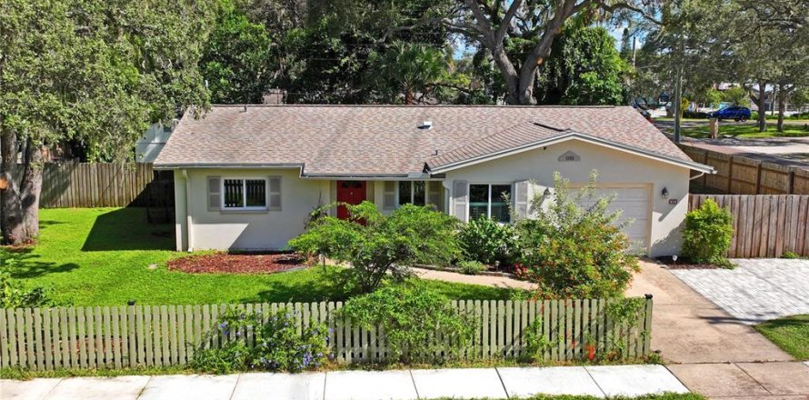 Casa en Clearwater, Florida 3 dormitorios, 130.81 m2 № 1903438