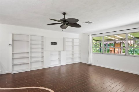 Casa en alquiler en Clearwater, Florida, 3 dormitorios, 130.81 m2 № 1903438 - foto 4