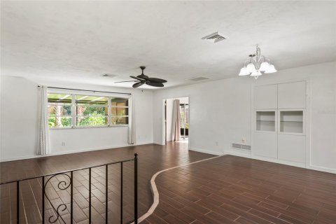 Casa en alquiler en Clearwater, Florida, 3 dormitorios, 130.81 m2 № 1903438 - foto 3