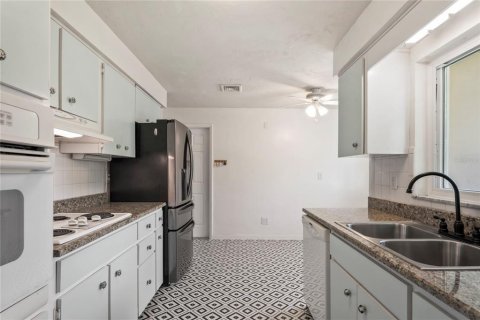 Casa en alquiler en Clearwater, Florida, 3 dormitorios, 130.81 m2 № 1903438 - foto 7