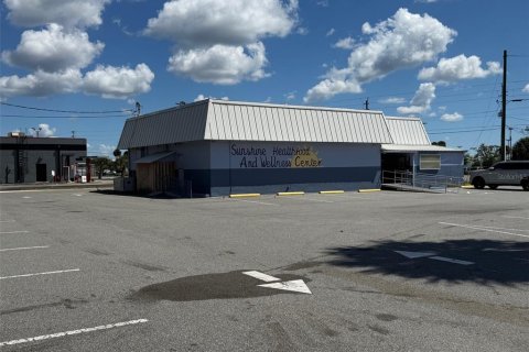 Propiedad comercial en Titusville, Florida 260.13 m2 № 2212649