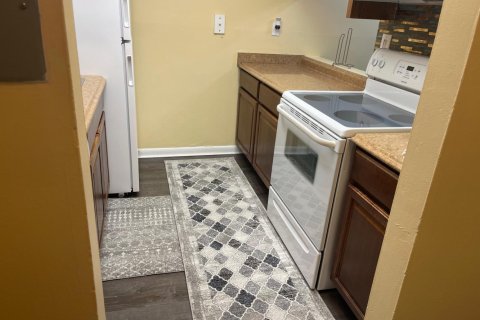 Condo in West Palm Beach, Florida, 2 bedrooms  № 1076801 - photo 1