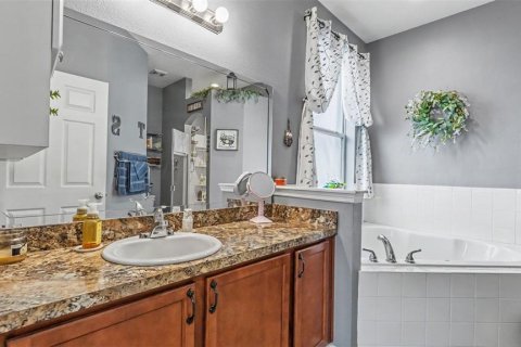 House in Lakeland, Florida 3 bedrooms, 150.13 sq.m. № 2157555 - photo 19