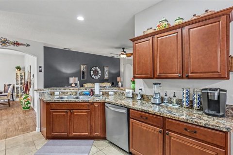 House in Lakeland, Florida 3 bedrooms, 150.13 sq.m. № 2157555 - photo 9