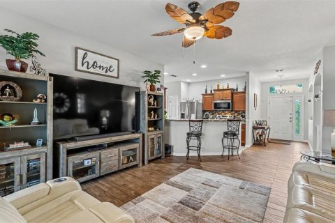 House in Lakeland, Florida 3 bedrooms, 150.13 sq.m. № 2157555 - photo 4