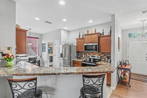 House in Lakeland, Florida 3 bedrooms, 150.13 sq.m. № 2157555 - photo 7