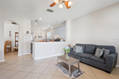 Casa en venta en Kissimmee, Florida, 3 dormitorios, 165.55 m2 № 2157068 - foto 7