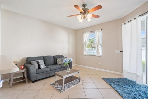 Casa en venta en Kissimmee, Florida, 3 dormitorios, 165.55 m2 № 2157068 - foto 8