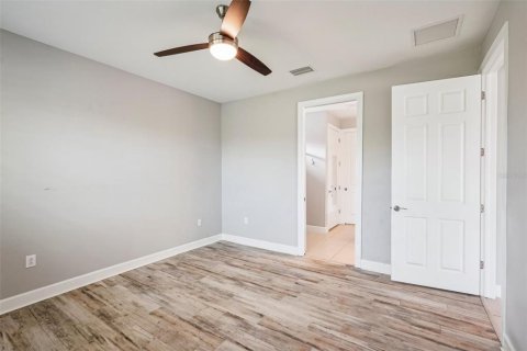 House in North Port, Florida 3 bedrooms, 146.23 sq.m. № 1517547 - photo 26
