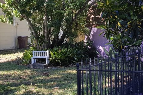 Villa ou maison à louer à New Port Richey, Floride: 1 chambre, 70.61 m2 № 1901155 - photo 2