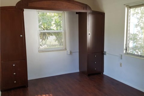 Villa ou maison à louer à New Port Richey, Floride: 1 chambre, 70.61 m2 № 1901155 - photo 12