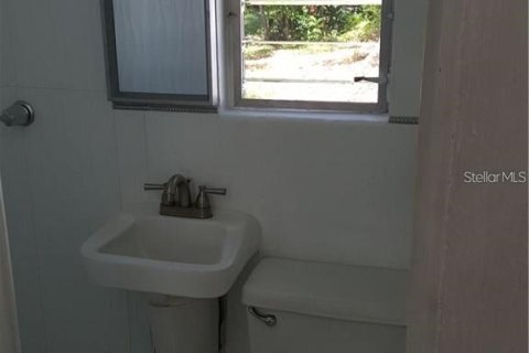 Villa ou maison à louer à New Port Richey, Floride: 1 chambre, 70.61 m2 № 1901155 - photo 10