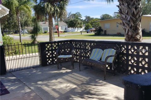 Villa ou maison à louer à New Port Richey, Floride: 1 chambre, 70.61 m2 № 1901155 - photo 3