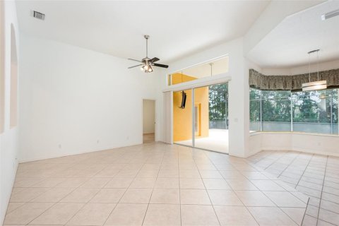 House in Merrit Island, Florida 4 bedrooms, 243.96 sq.m. № 1775069 - photo 6